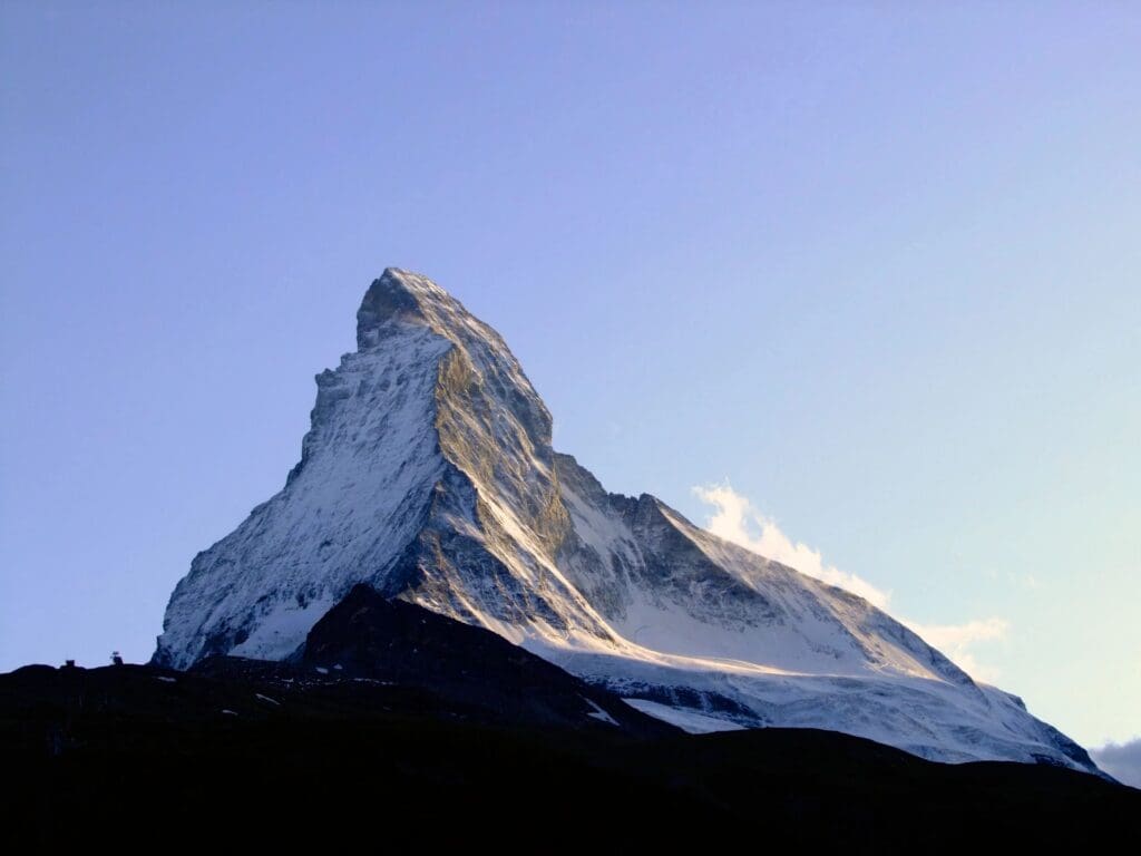 a mountain in a clear sky